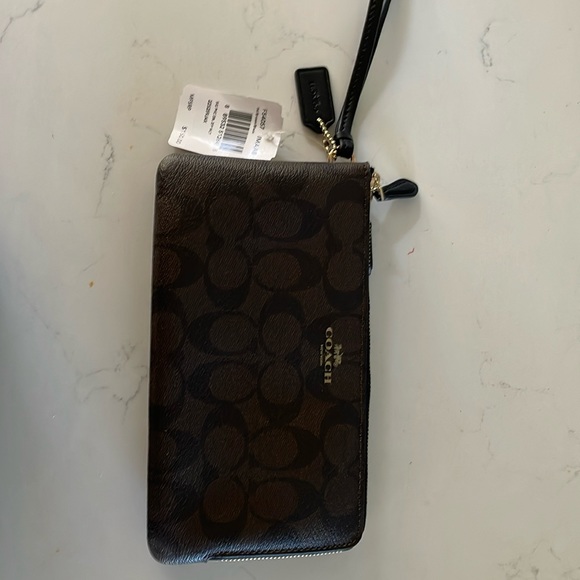 Brand new Coach wallet - Picture 2 of 7